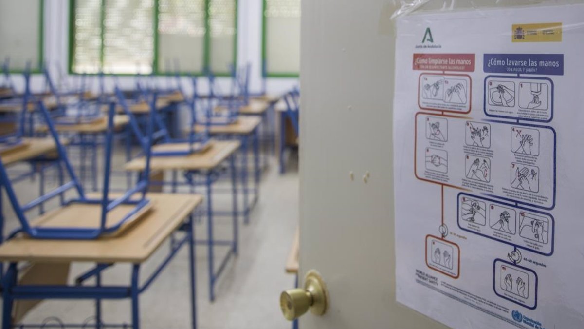 Cerca de 60 aulas están cerradas en la provincia de Almería.