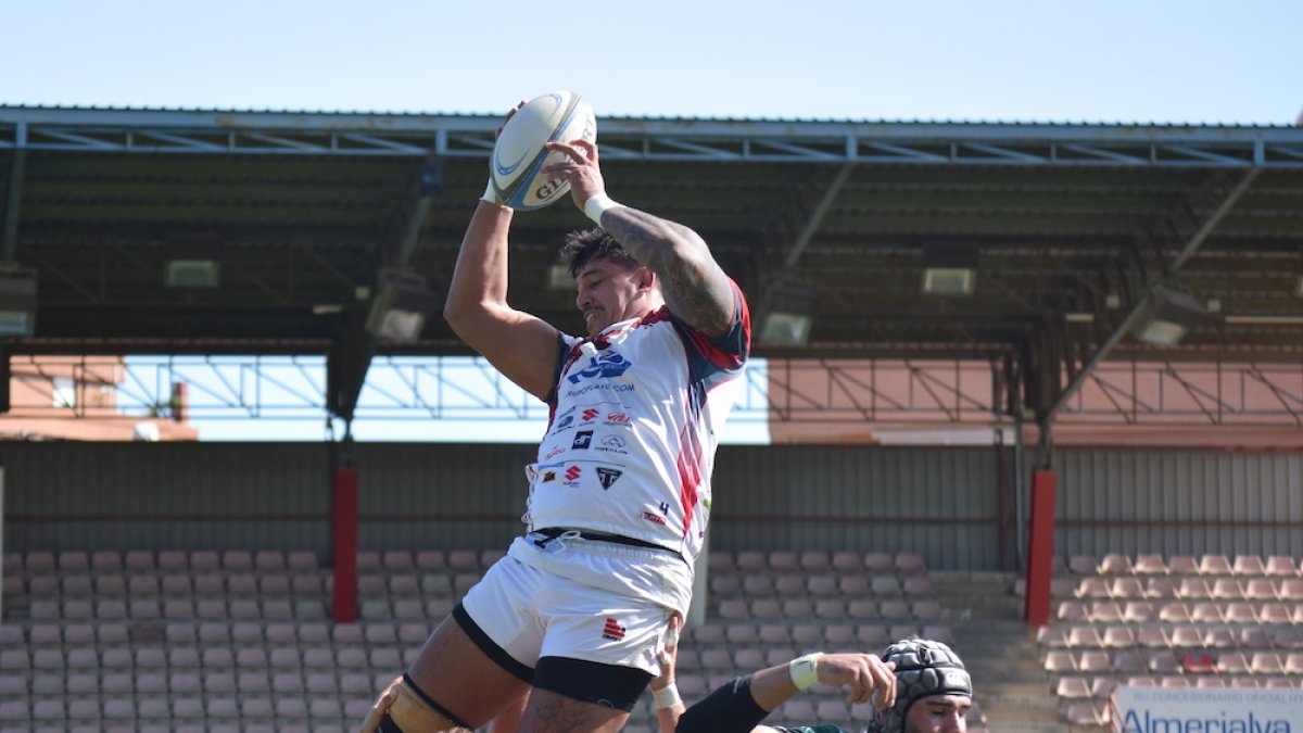 Primera defensa de liderato en la corta historia de Unión Rugby Almería Playcar.