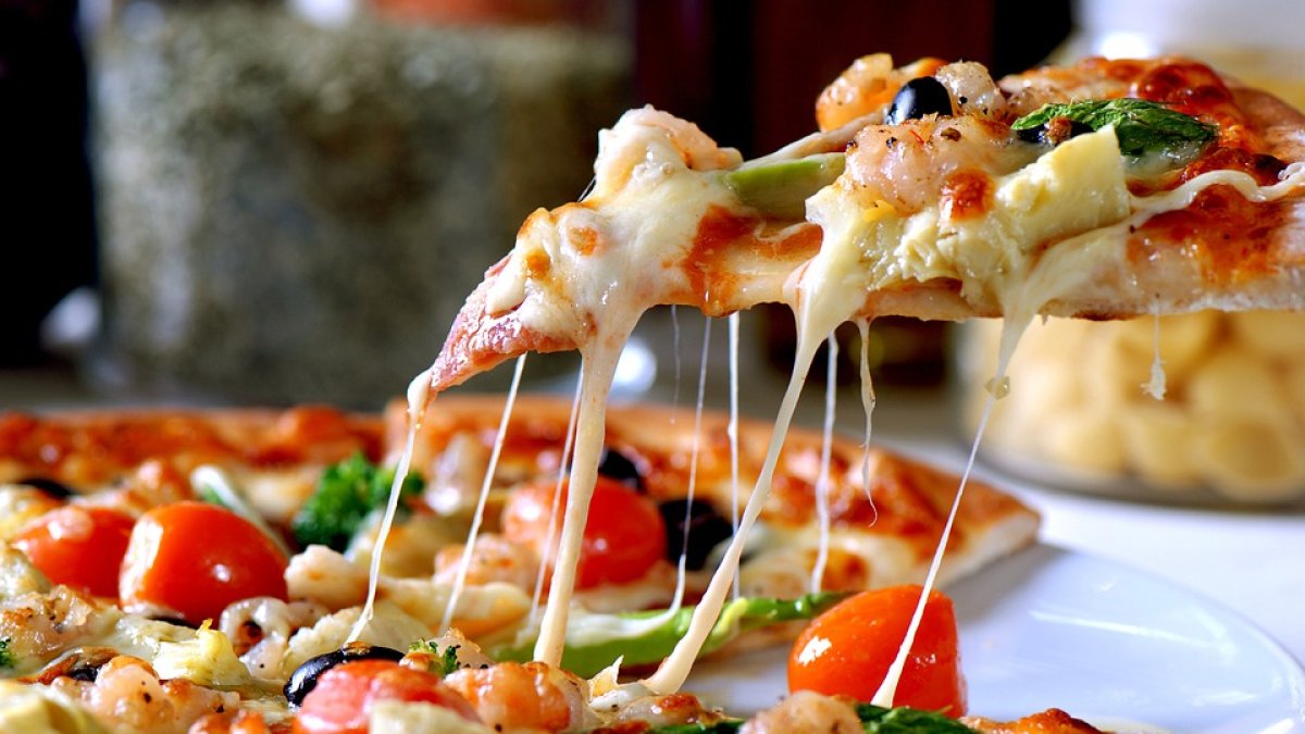 Pizza con base de fajitas.
