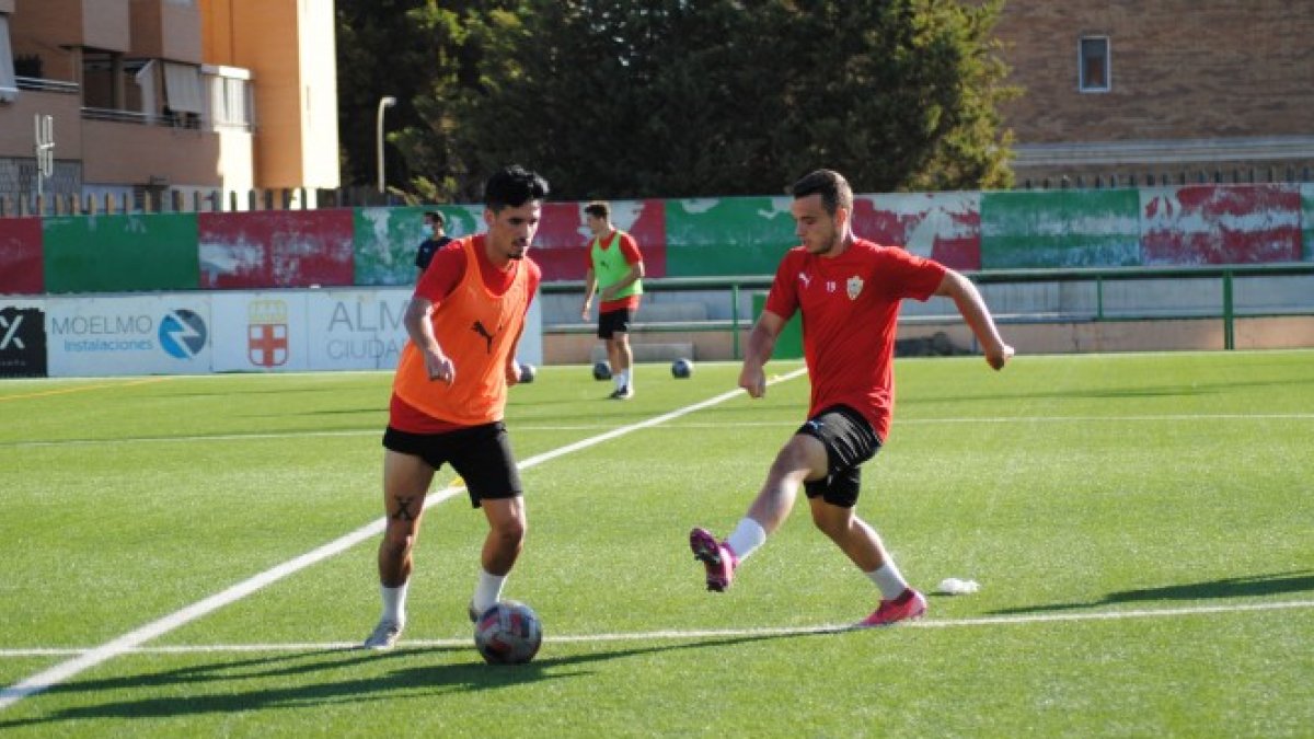 Los canteranos del Almería vuelven a competir.