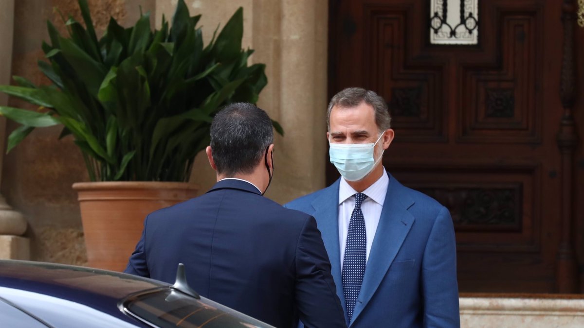 El Rey, con mascarilla, en una imagen de archivo.