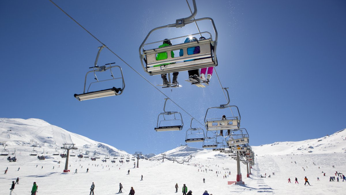 Sierra Nevada ofrece un programa de experiencias únicas para disfrutar de la nieve.