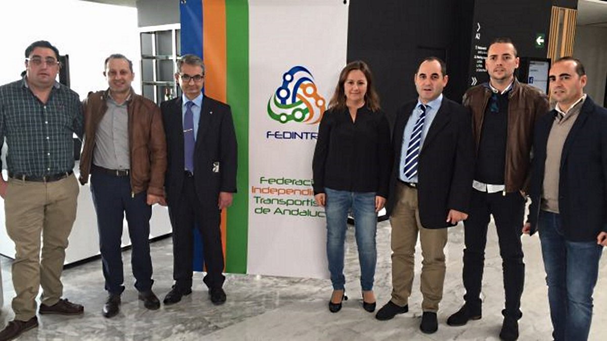 Reunión de empresas del transporte por carretera en Almería.