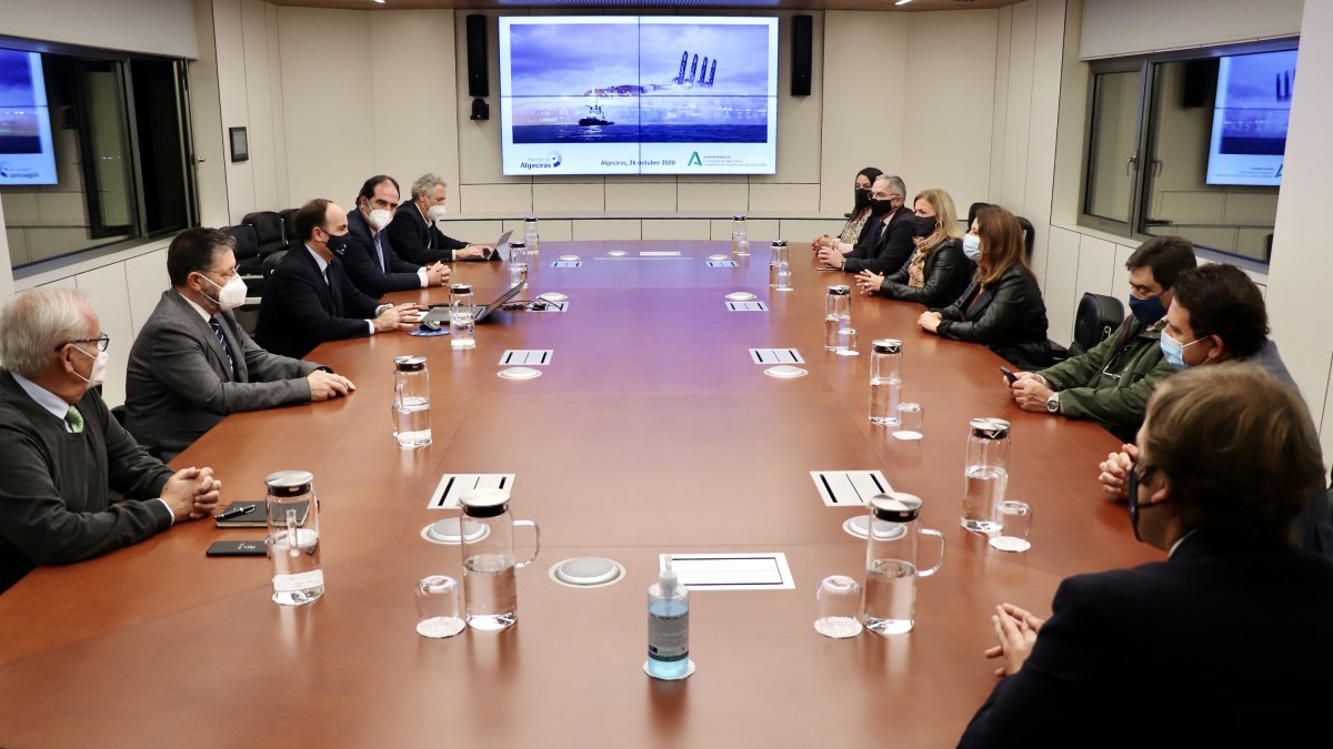 Reunión en el Puerto de Algeciras