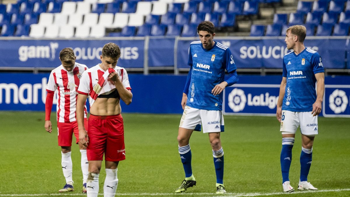 Corpas se dispone a lanzar el penalti.