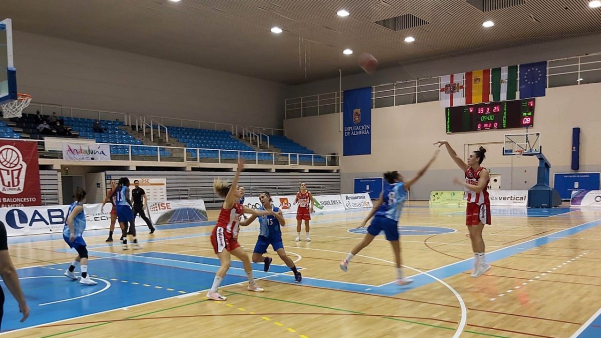 Las jugadoras rojillas realizaron un gran partido.