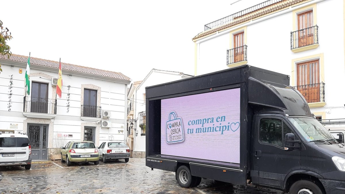 Campaña \'Compra cerca, compra en tu municipio\' de la Diputación Provincial de Almería.
