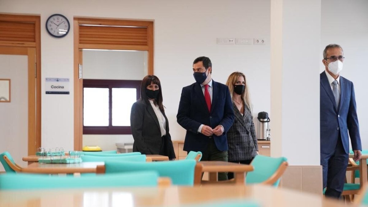 Juan Manuel Moreno, este viernes en Chiclana de la Frontera.