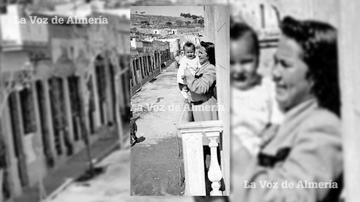 El otro Paseo de Almería estaba más al norte, junto al cerro de las Cruces. Era el Paseo de la Caridad, que en los años 50 era aún de tierra.