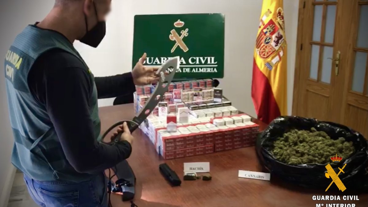 Imagen de la Operación Oliplan difundida por la Guardia Civil.