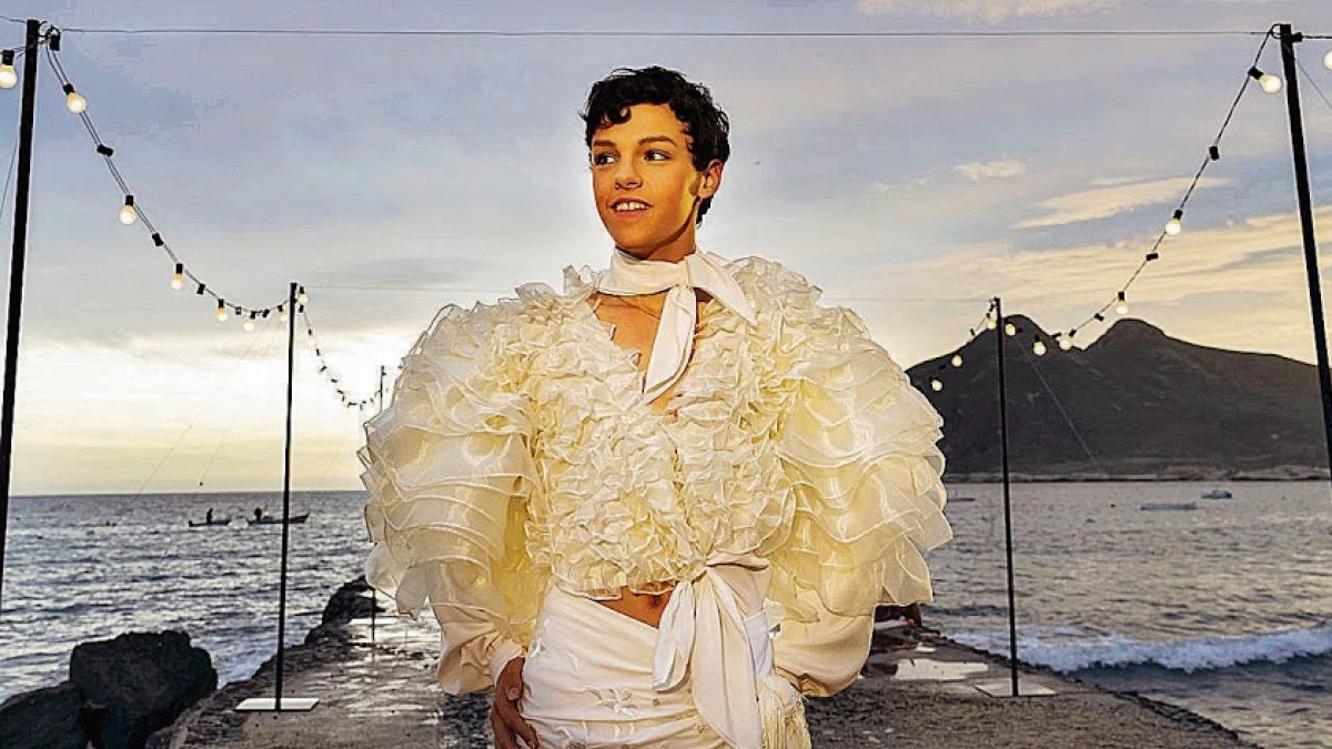 Marcos Sotkovszki en la Isleta del Moro en una imagen de Veneno.