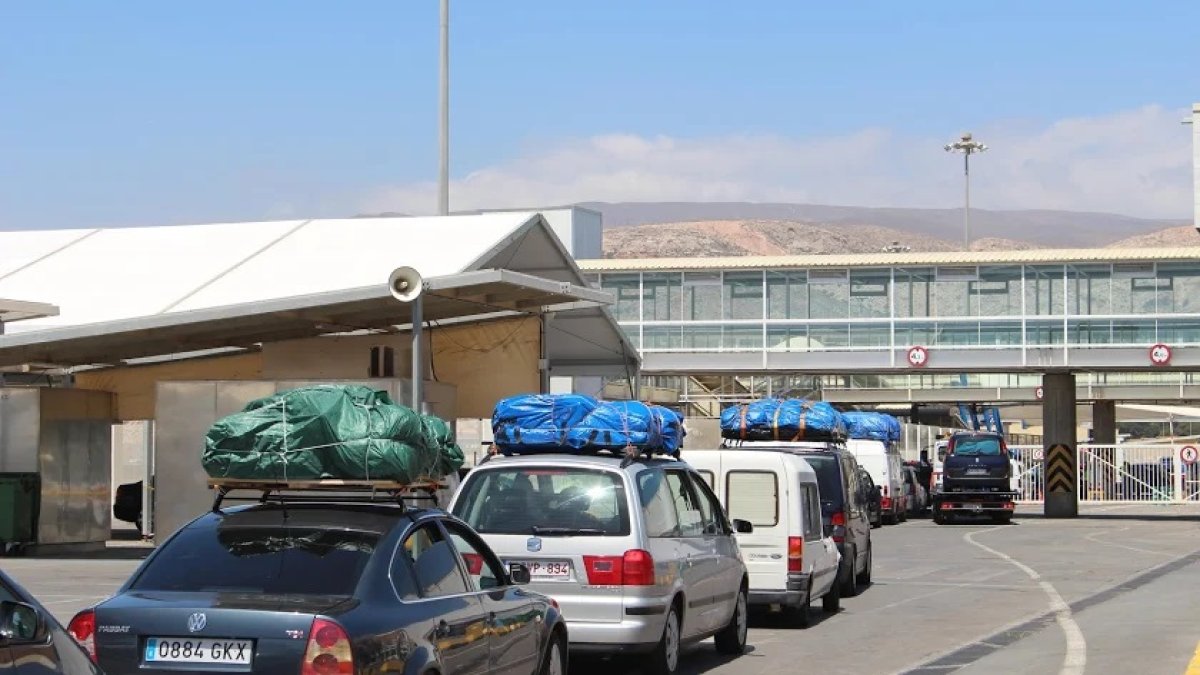 Controles de vehículo en el Puerto de Almería
