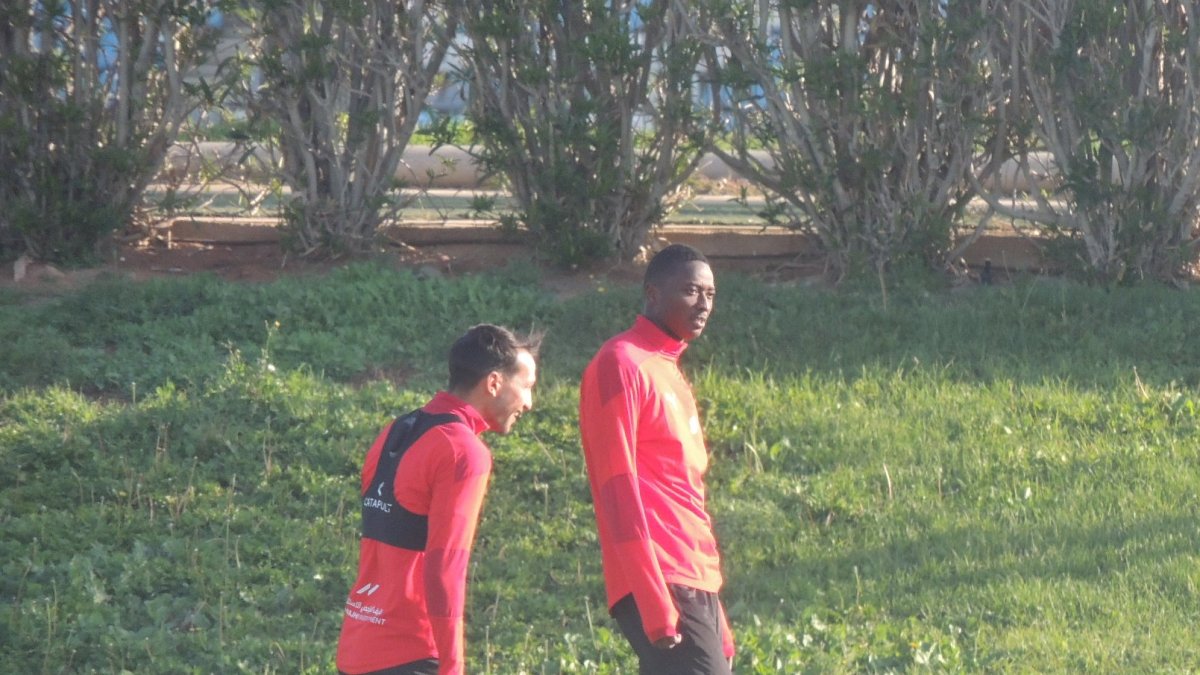 Umar Sadiq y Joao Carvalho en el entrenamiento rojiblanco.