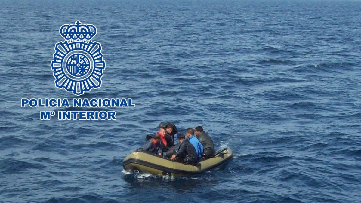 El patrón cobró a los viajeros 1.600 euros por realizar el trayecto.