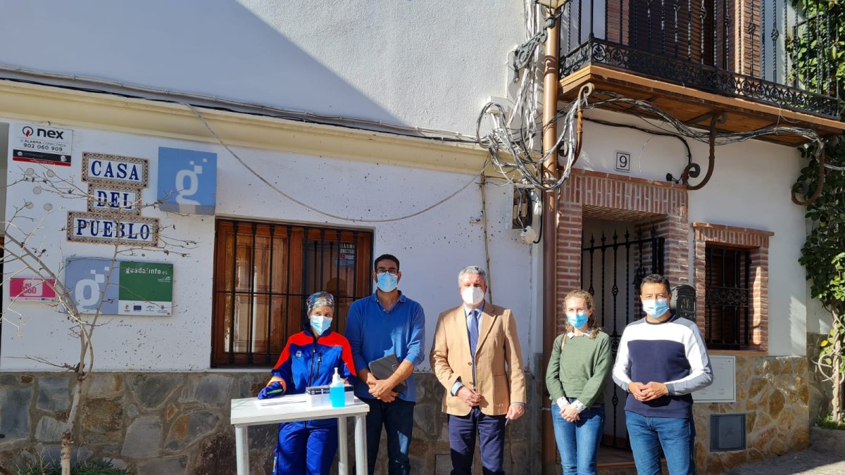 La Casa del Pueblo (Centro Guadalinfo) de Almócita ha acogido este lunes los cribados.