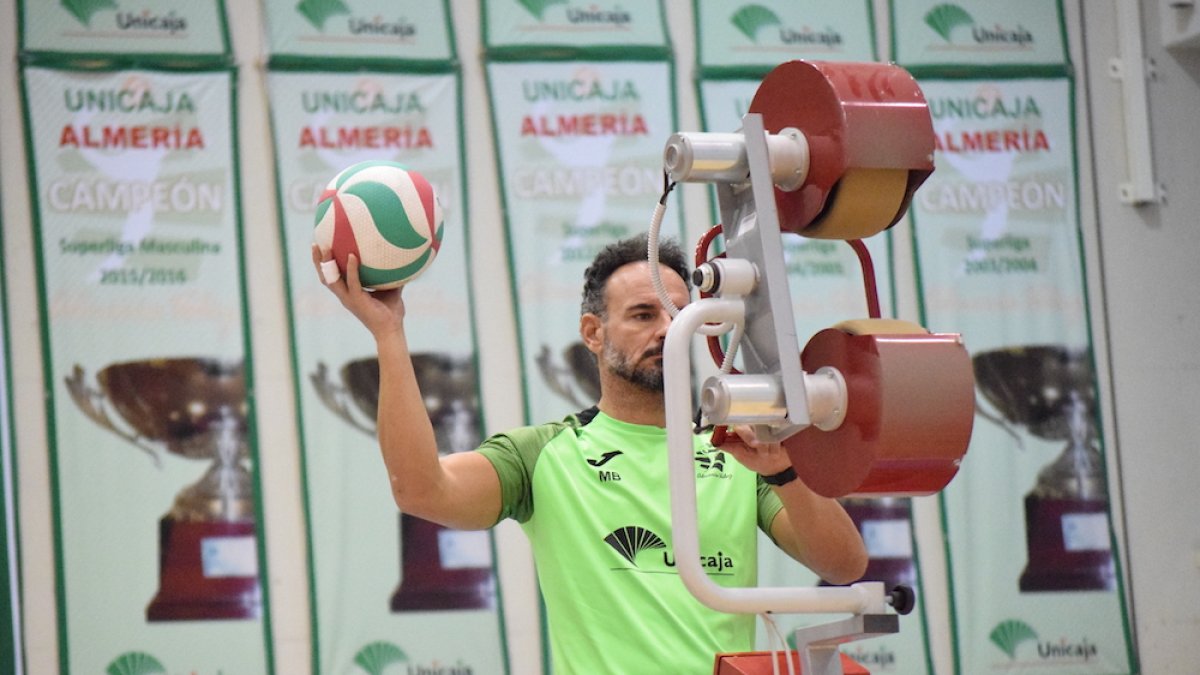Manolo Berenguel en uno de los entrenamientos del conjunto ahorrador.