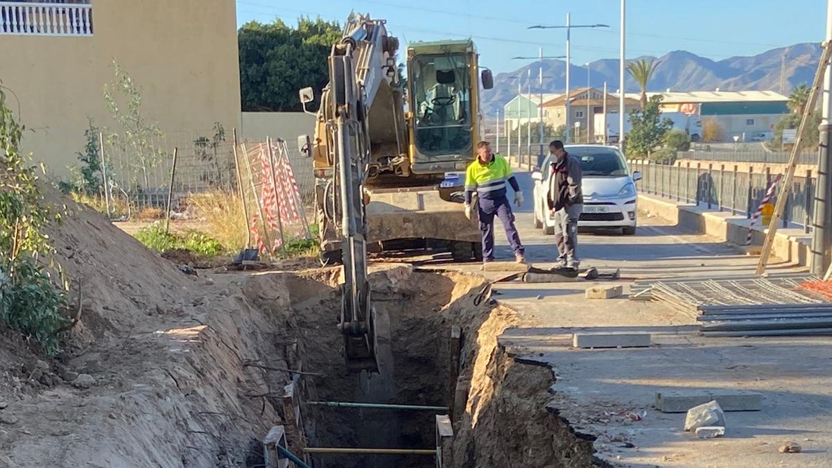 Actuaciones de mejora de redes de abastecimento en Pulpí.