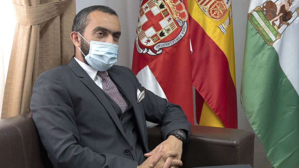 El hombre fuerte del ministro saudí en Almería.