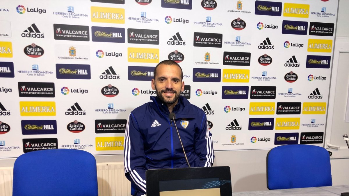 Yuri de Souza después del entrenamiento de la Ponferradina.