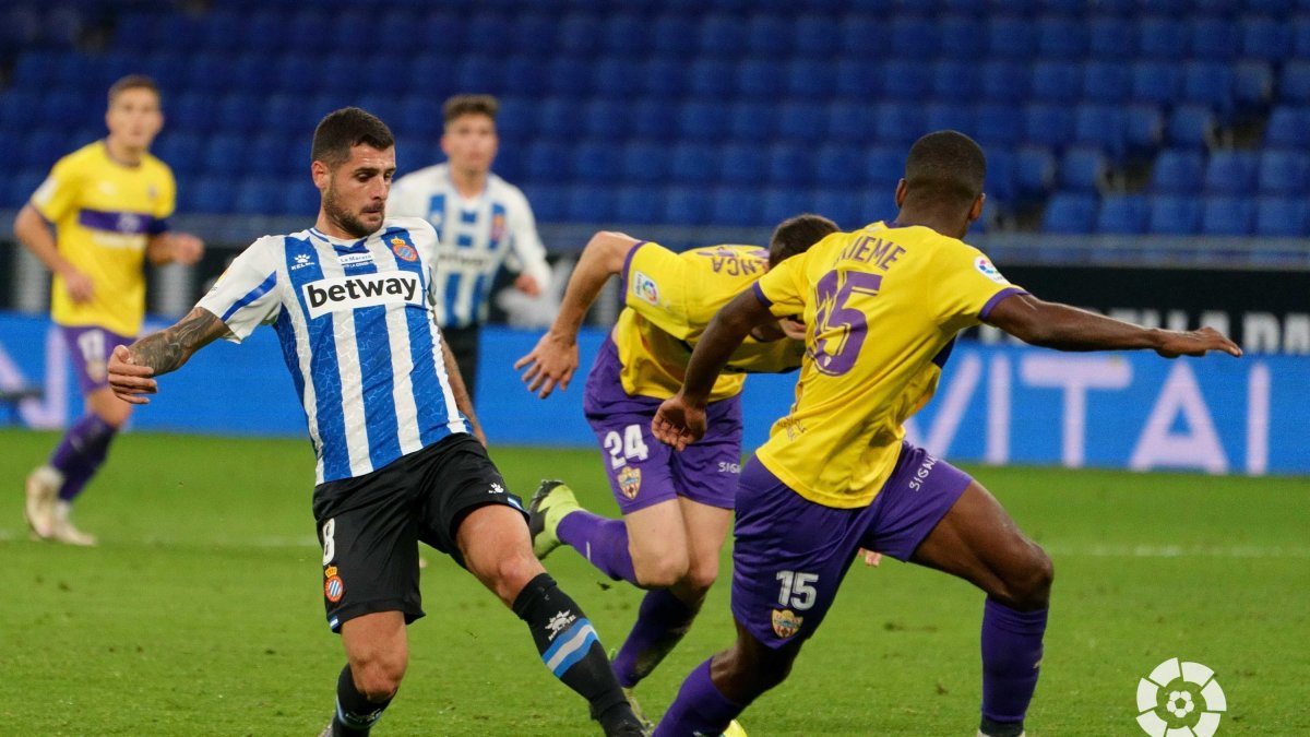 El Almería viene de perder en el último partido de 2020.