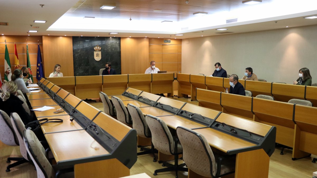 Francisco Góngora con todo el equipo de gobierno de El Ejido.