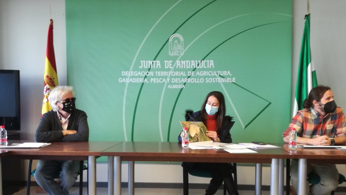 Presentación de la cuarta entrega del calendario ornitológico del GEM