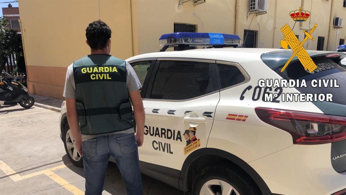 La Guardia Civil detuvo al hombre tan solo 20 minutos después del crimen.