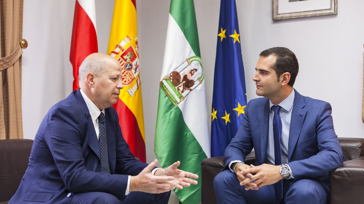 Javier Imbroda y Ramón Fernández-Pacheco en Alcaldía hace unos días.