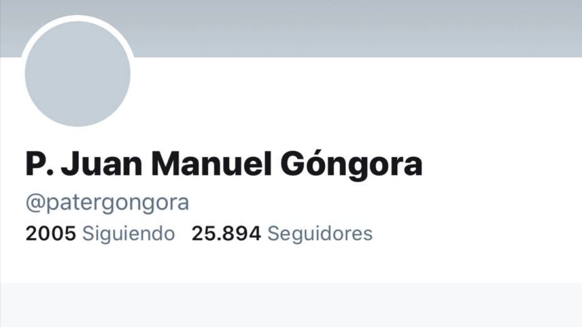 La cuenta del cura más popular de Almería en Twitter, suspendida.