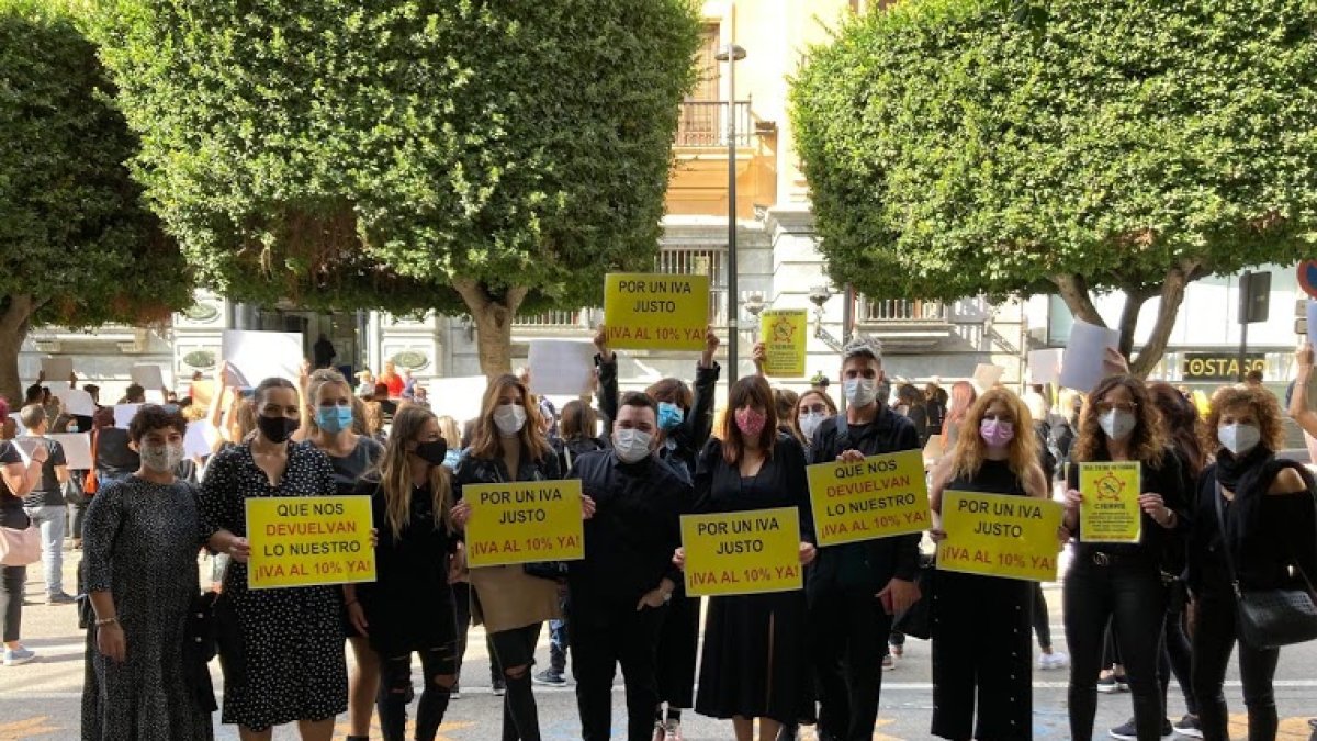Reivindicación en Almería de los profesionales de la peluquería, el pasado octubre.