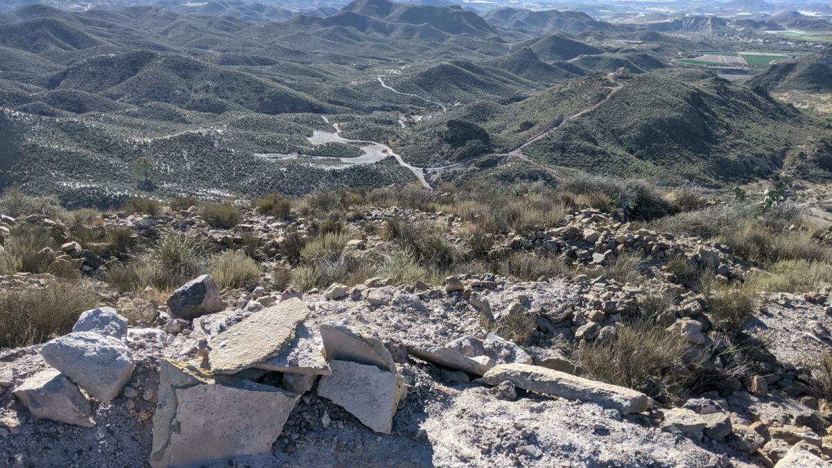 El agujero realizado sobre una excavación anterior.
