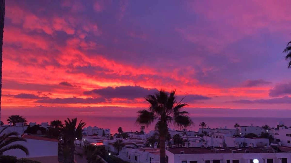 Imagen del amanecer tomada desde Mojácar por Gema Ruiz.