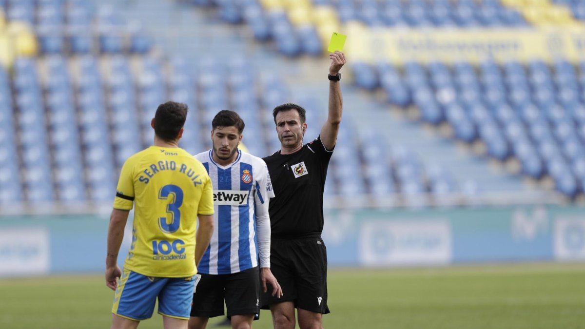 Ocón Arráiz en el partido Las Palmas-Espanyol, que acabó 1-0.