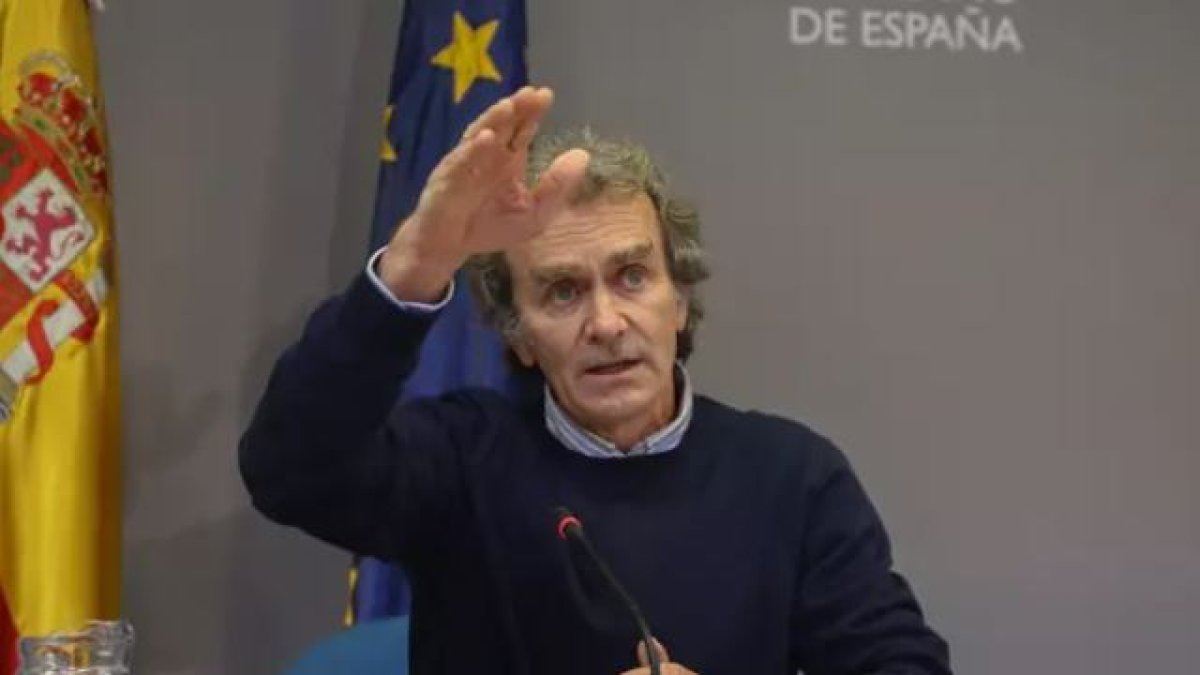 El director del Centro de Coordinación de Alertas y Emergencias Sanitarias (CCAES), Fernando Simón.