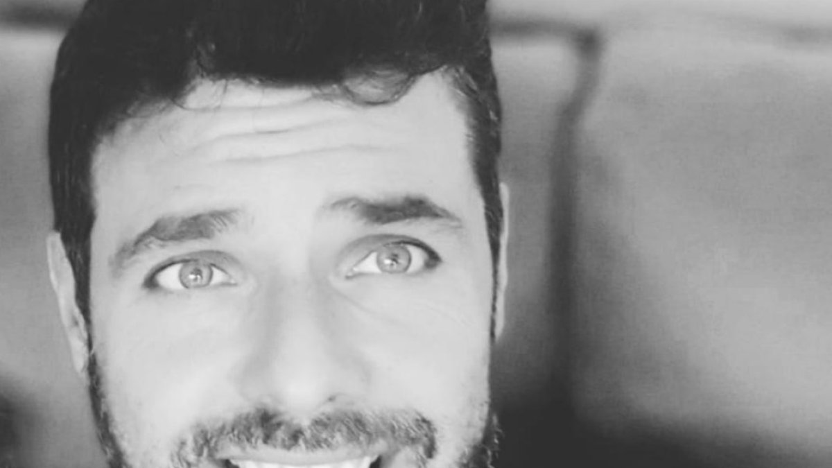 Víctor Castillo es almeriense y trabaja en el CEIP Antonio Devalque de Rioja.