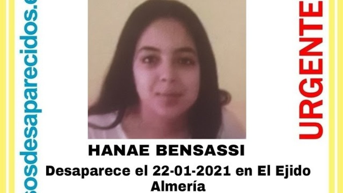Cartel que anunciaba la desaparición de Hanae Bensassi.