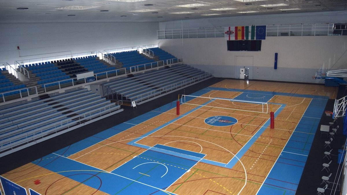 La plantilla del Unicaja se queda en casa y no pisará el Moisés Ruiz.
