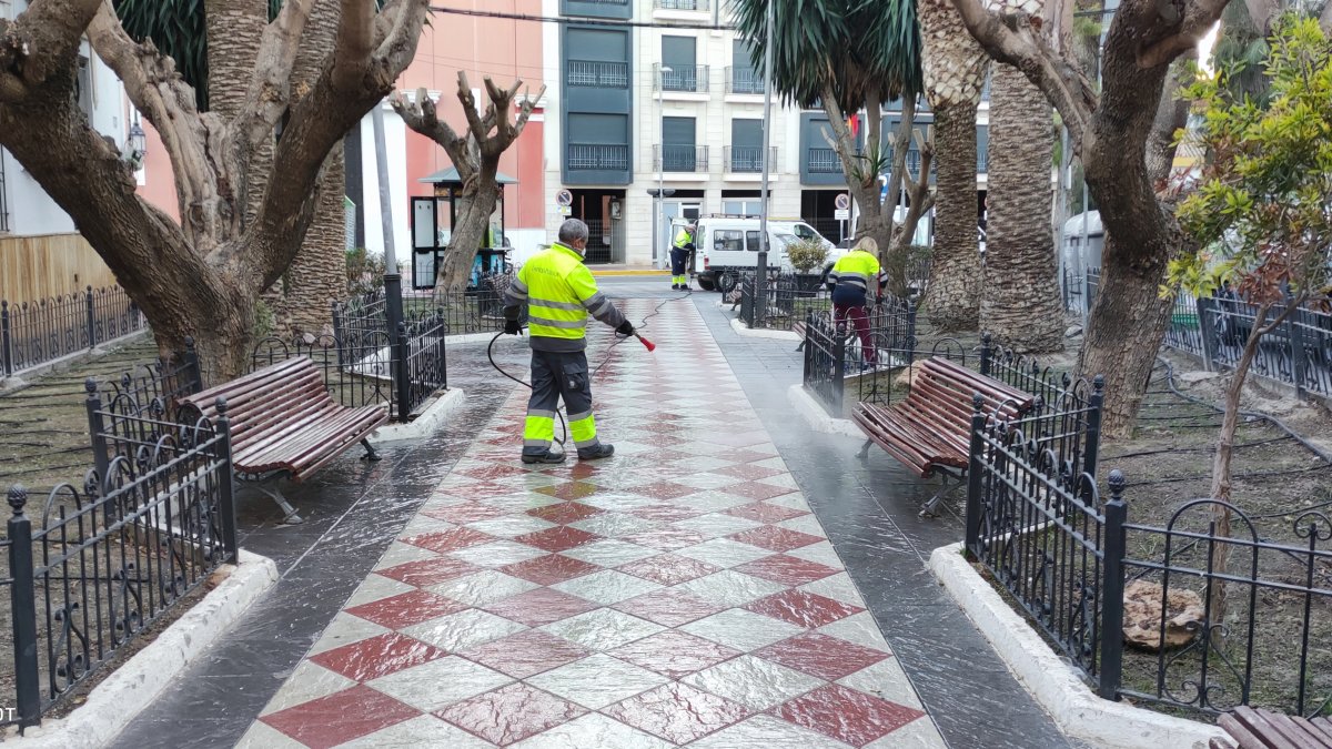 Labores de desinfección en Huércal-Overa.