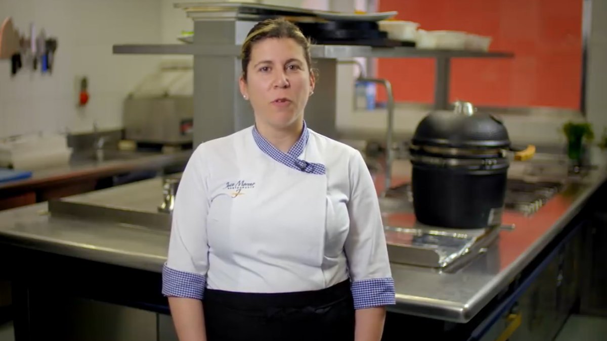 Detalle del vídeo elaborado por el Restaurante Juan Moreno en su cocina.