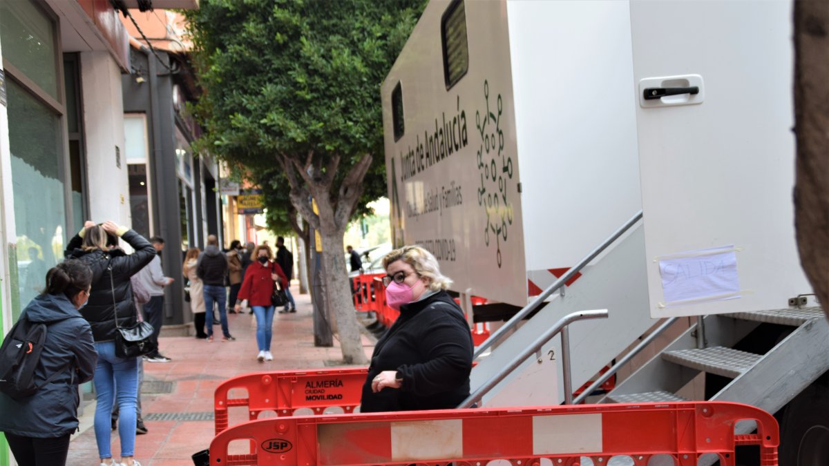 Unidad móvil de cribados, el pasado viernes en Almería.
