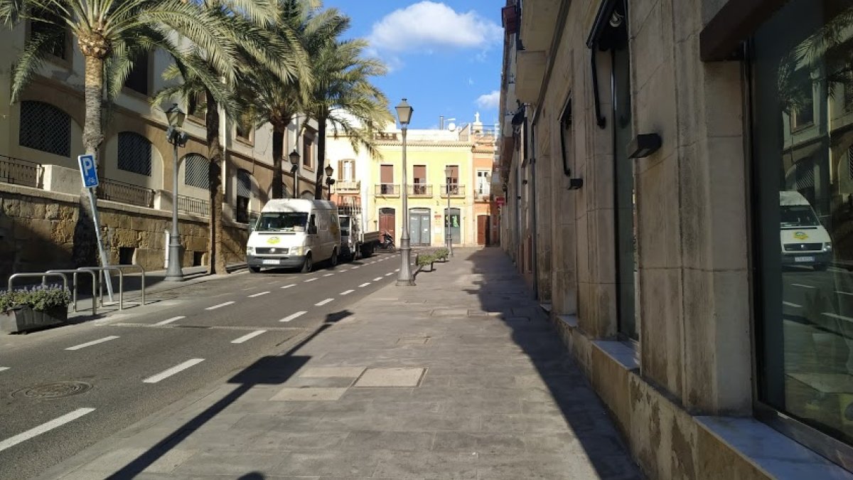 Almería ha perdido las terrazas de su paisaje urbano.