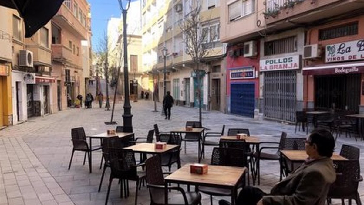 Ni bares, ni venta de alcohol a partir de las seis: así es la nueva normativa andaluza.