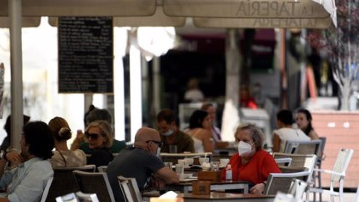 Mañana abren los bares y tiendas en Huércal-Overa, Cuevas del Almanzora y Pulpí.