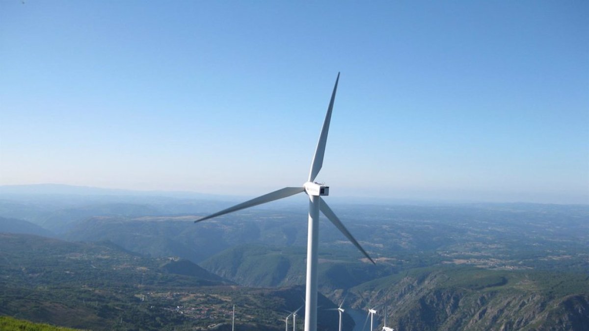 Dos plantas eólicas se implantarán en la provincia y una fotovoltaica.