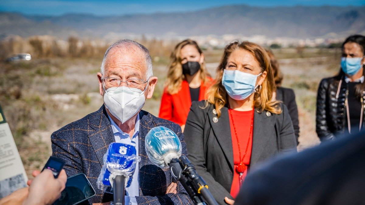 Gabriel Amat y Carmen Crespo.