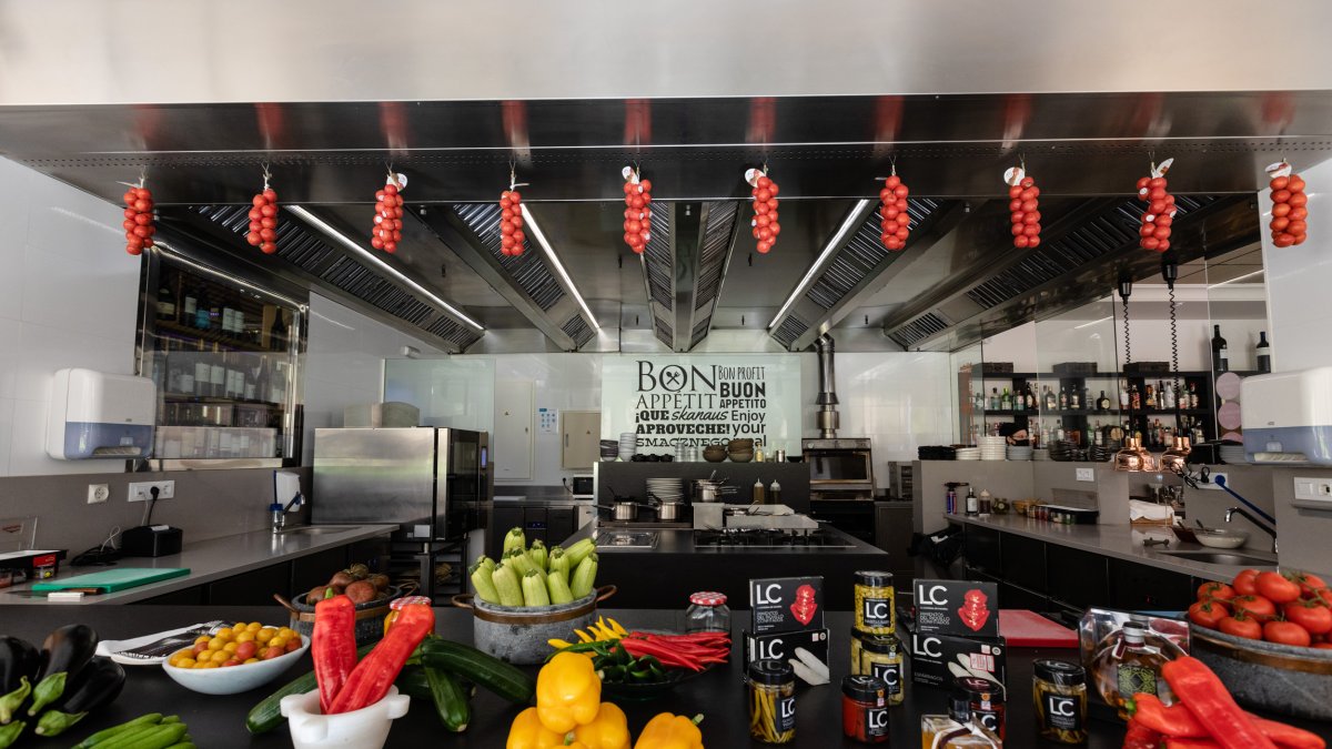 Tony García \'te lleva\' a casa sus mejores creaciones.