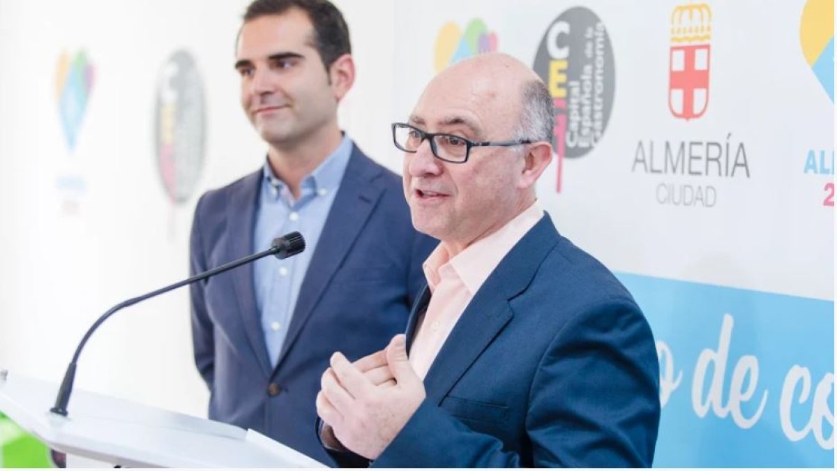 Diego García, recientemente fallecido, recibirá esta distinción por su trayectoria.