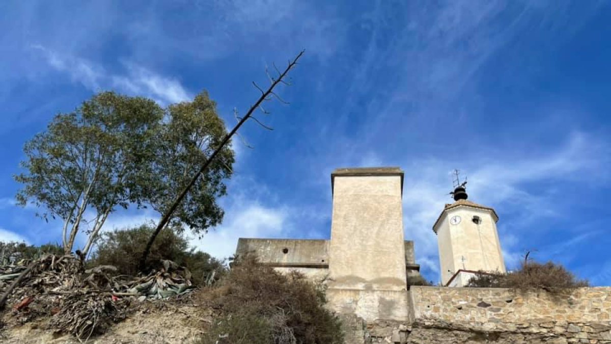 Cerro del Castillo de Zurgena, donde se encuentra la Torre del Reloj.