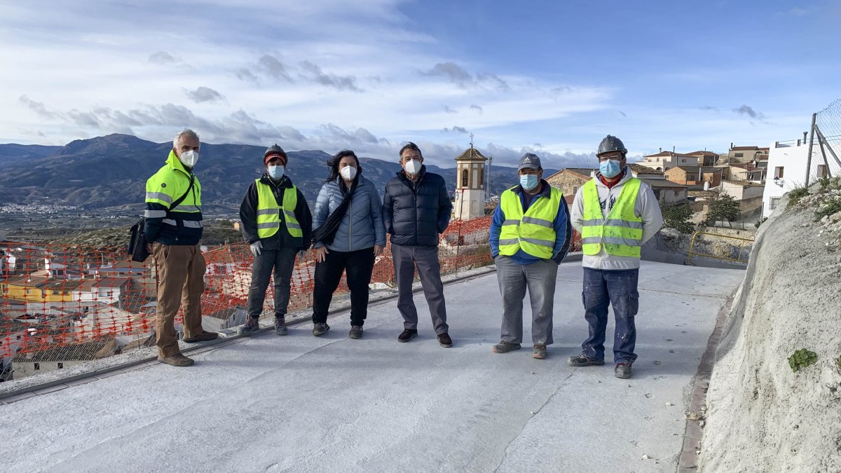 Matilde Díaz ha visitado las obras que se están ejecutando en Lúcar.