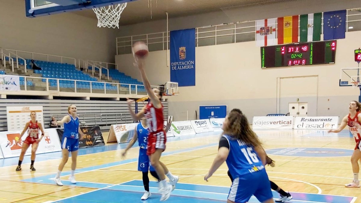 ISE Costa de Almería no puede aprovechar la doble jornada en su cancha.